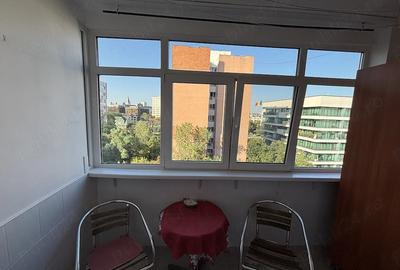 Apartament cu 2 camere decomandat în Podu Roș