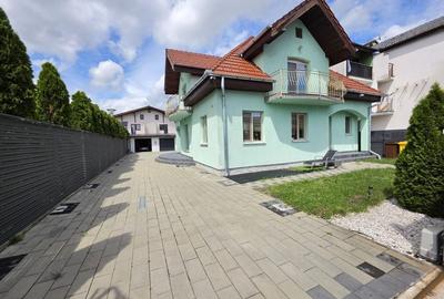 Casă individuală cu 5 camere cu Canalizare în Șelimbăr