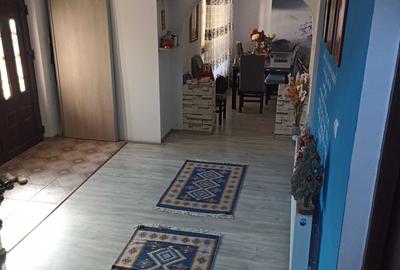 Casă cu 4 camere în Vărsătura - 8