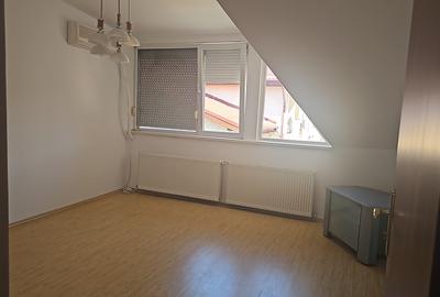 Casă cu 5 camere în Central - 4