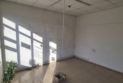 Spațiu comercial, de 50 mp, în Central
