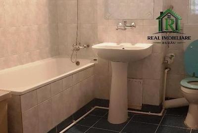 Apartament cu 4 camere decomandat în Băceni - 3
