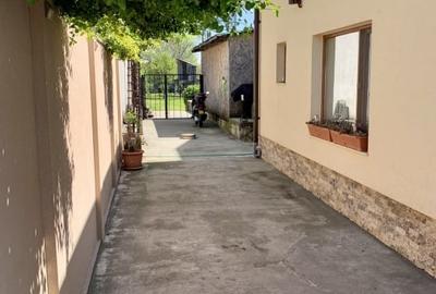 Casă individuală cu 4 camere cu Canalizare în Girocului - 19