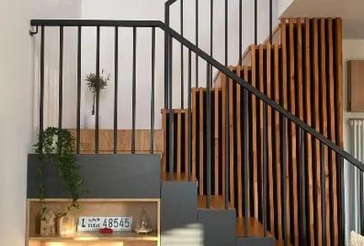 Apartament cu 3 camere decomandat în Brașovul Vechi - 2