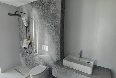 Casă individuală cu 7 camere cu Canalizare în Tunari - 9