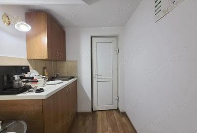 Spațiu comercial, de 100 mp, în Central