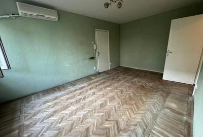 Apartament cu 2 camere semidecomandat în Iancului