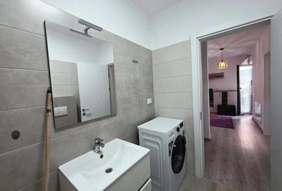 Apartament cu 2 camere semidecomandat în Cristian