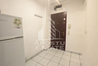 Apartament cu 2 camere nedecomandat, mobilat în Circumvalațiunii - 1