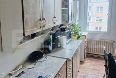 Apartament cu 2 camere decomandat, mobilat în Tudor