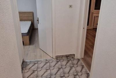 Apartament cu 3 camere decomandat în Rahova