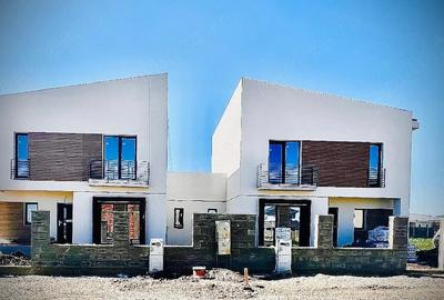 Casă cu Teren 330 Mp în Moșnița Nouă - 3