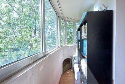 Apartament cu 3 camere decomandat în Dâmbovița