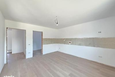 Casă cu 4 camere decomandat în Central