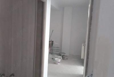 Apartament cu 3 camere decomandat în Florești - 4