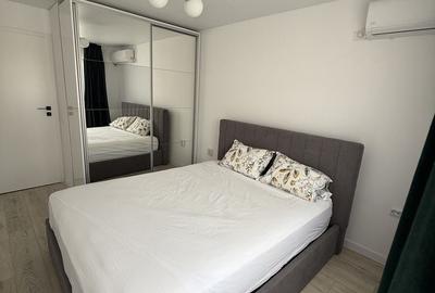 Apartament cu 2 camere decomandat în Titan