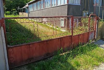 Casă cu 4 camere în Tureni