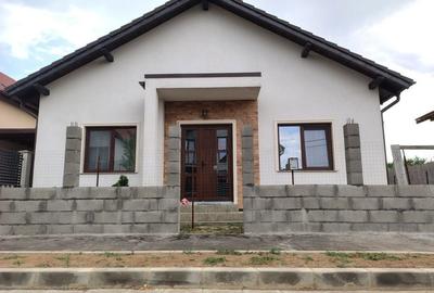 Casă cu 3 camere în Central - 8