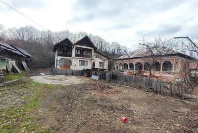 Casă cu 6 camere cu Teren 2080 Mp în Gura Foii - 3