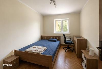 Apartament cu 3 camere decomandat în Baba-Dochia