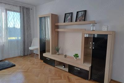 Apartament cu 2 camere decomandat în Tudor