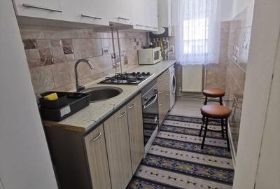 Apartament cu 3 camere decomandat în Central - 2