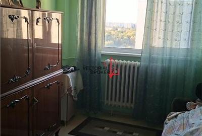 Apartament cu 3 camere decomandat în Basarabia