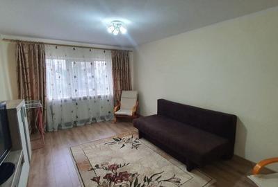 Apartament cu 3 camere în Mărășești