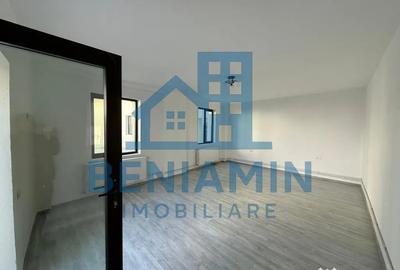Casă cu 7 camere cu Teren 320 Mp în Central - 1
