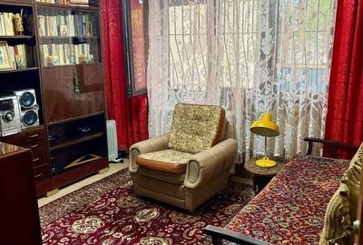 Apartament cu 3 camere, mobilat în Tineretului