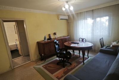 Apartament cu 3 camere semidecomandat în Tomis Nord