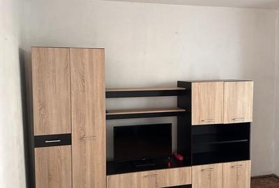 Garsonieră decomandată în Complex Studențesc