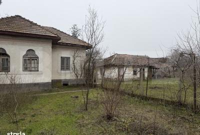 Casă cu 3 camere în Căciulătești - 10