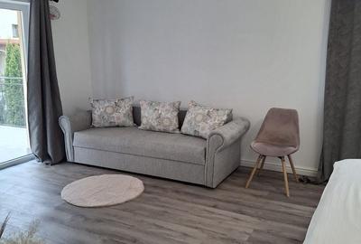 Apartament cu 2 camere decomandat în Tractorul - 1