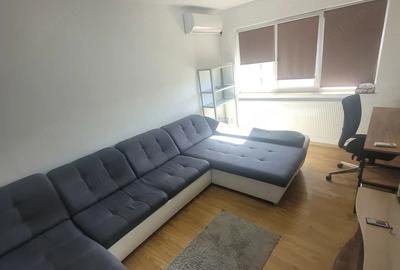 Apartament cu 2 camere semidecomandat în Dâmbovița