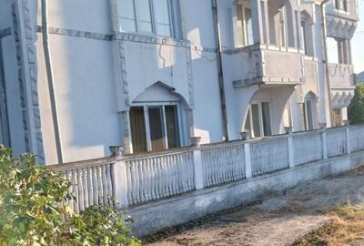 Casă cu 4 camere în Izbiceni
