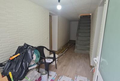 Casă cu 4 camere în Ciungetu