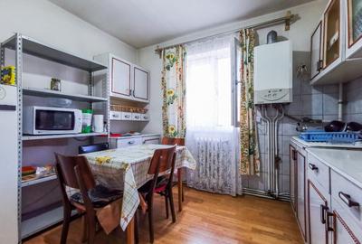 Apartament cu 4 camere semidecomandat în Gojdu - 2