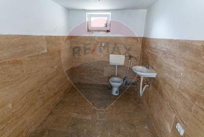Casă individuală cu 4 camere cu Canalizare în Central - 16