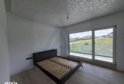 Casă cu 5 camere cu Teren 1190 Mp în Central - 2