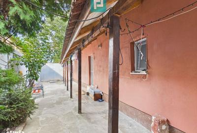 Casă cu 4 camere cu Teren 398 Mp în Central