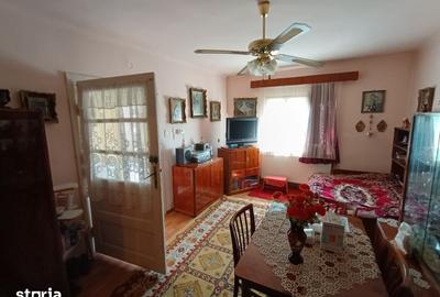 Casă cu 2 camere cu Teren 300 Mp în Central - 3