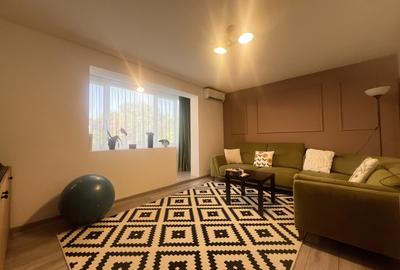 Apartament cu 3 camere decomandat, mobilat în P-ța Doina
