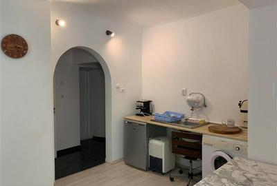Apartament cu 2 camere semidecomandat, mobilat în Central - 6