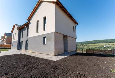 Duplex cu 4 camere cu Canalizare în Chinteni - 1