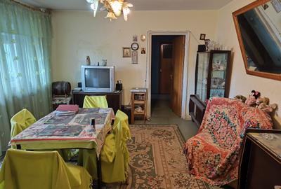 Apartament cu 3 camere semidecomandat în Titan - 3