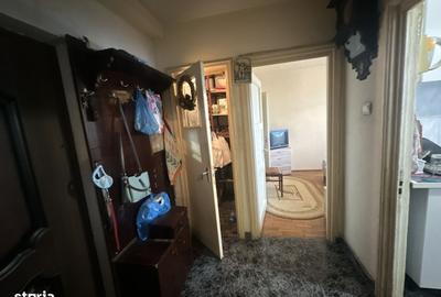 Apartament cu 3 camere în 1 Mai