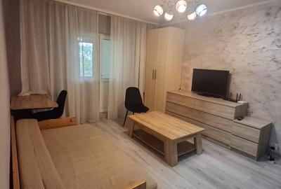 Apartament cu 2 camere semidecomandat în Baza 3