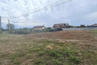 Teren de 698 mp, în Central
