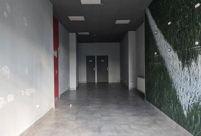 Spațiu comercial, de 62 mp, în Rovine